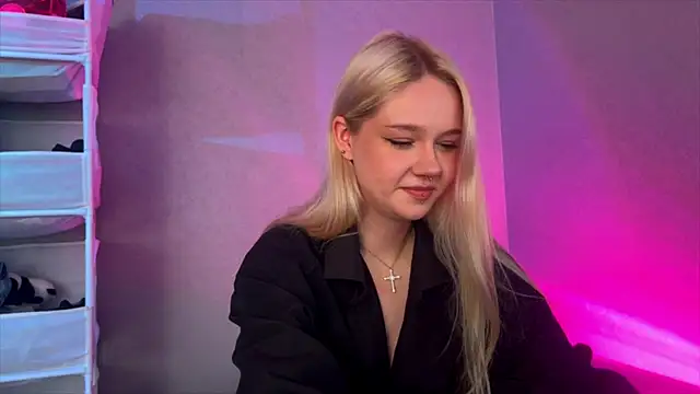 Snapshot of MichelleMargiela chatting on 24, 6, 2026 MichelleMargiela online show from 24, 6, 2026