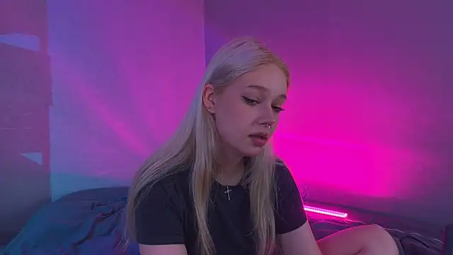Snapshot of MichelleMargiela chatting on 30, 6, 2026 MichelleMargiela online show from 30, 6, 2026