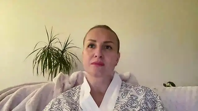 Snapshot of Delissaxx chatting on 23, 6, 2026 Delissaxx online show from 23, 6, 2026