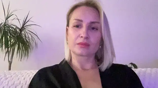 Snapshot of Delissaxx chatting on 22, 6, 2026 Delissaxx online show from 22, 6, 2026