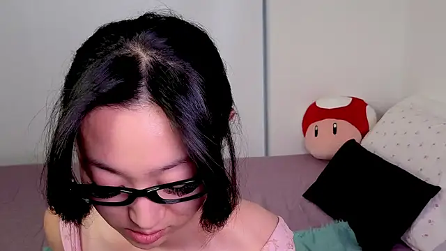 MySweetSofie online show from 10, 4, 2026