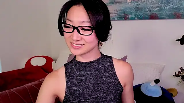 MySweetSofie online show from 8, 4, 2026