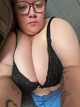 Honey HazelX online show from 28, 6, 2026