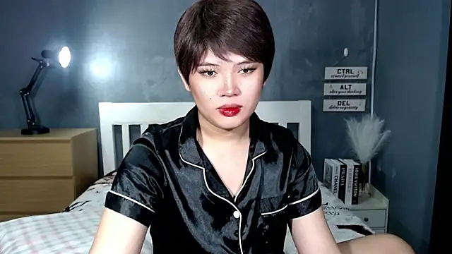 STUCK on YOU  online show from 4, 10, 2025