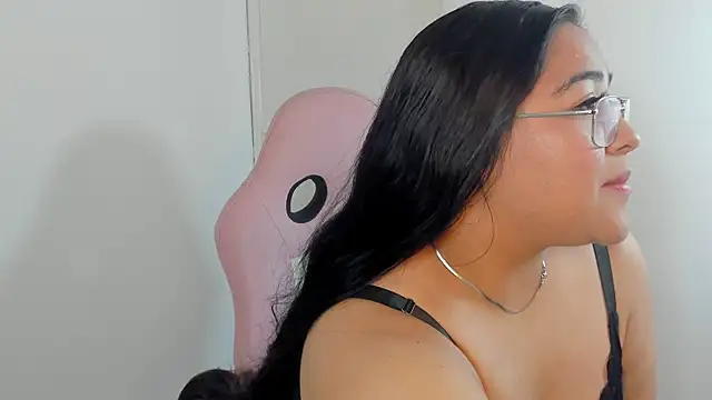 KimmyBellari online show from 21, 6, 2026