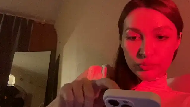 Snapshot of Nolenne chatting on 23, 6, 2026 Nolenne online show from 23, 6, 2026