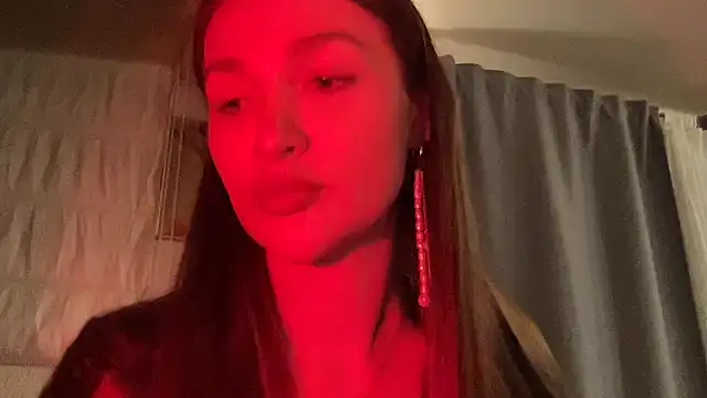 Snapshot of Nolenne chatting on 26, 6, 2026 Nolenne online show from 26, 6, 2026