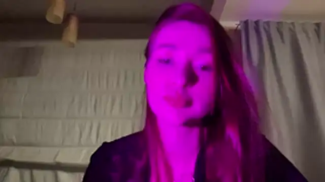Snapshot of Nolenne chatting on 4, 7, 2026 Nolenne online show from 4, 7, 2026