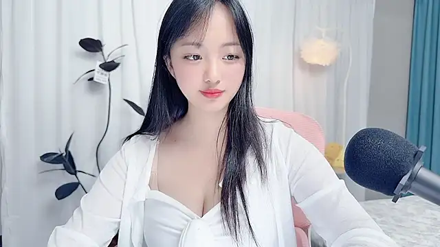 Winnie666999 online show from 23, 7, 2026