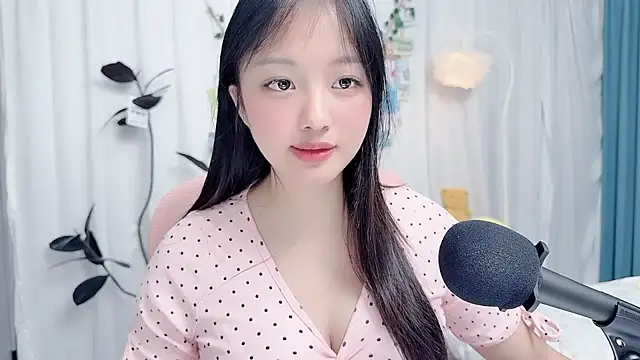 Winnie666999 online show from 6, 8, 2026