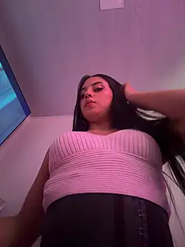 Snapshot of LilacNoir chatting on 10, 7, 2026 LilacNoir online show from 10, 7, 2026
