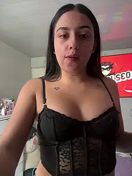Snapshot of LilacNoir chatting on 7, 8, 2026 LilacNoir online show from 7, 8, 2026