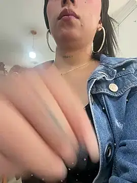 Snapshot of LilacNoir chatting on 3, 8, 2026 LilacNoir online show from 3, 8, 2026