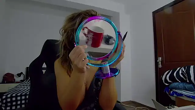 DedeSibel online show from 15, 9, 2025