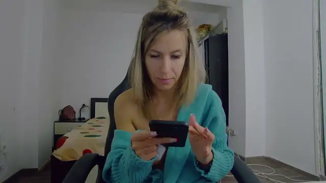 DedeSibel online show from 9, 10, 2025