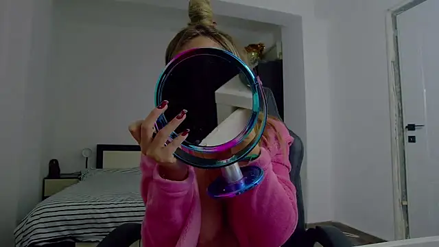 DedeSibel online show from 28, 11, 2025