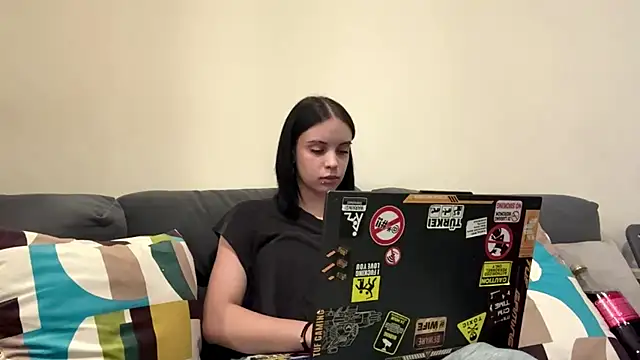 Snapshot of martinienjoyer chatting on 26, 6, 2026 martinienjoyer online show from 26, 6, 2026