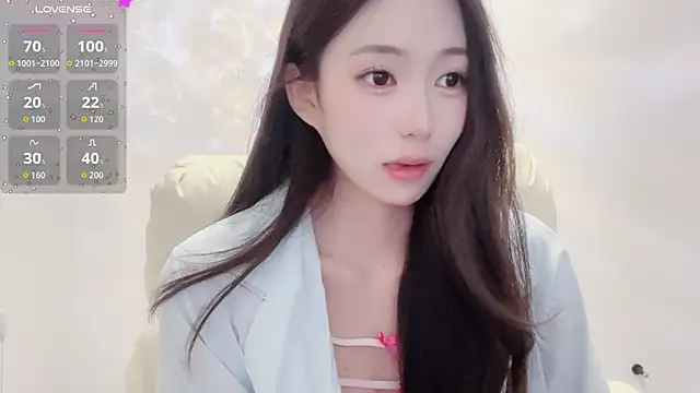 Snapshot of Youyou-000 chatting on 19, 7, 2026 Youyou-000 online show from 19, 7, 2026
