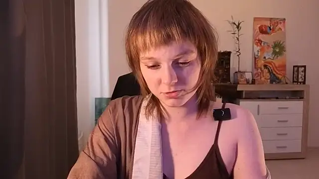 DustiZuchowski online show from 26, 6, 2026