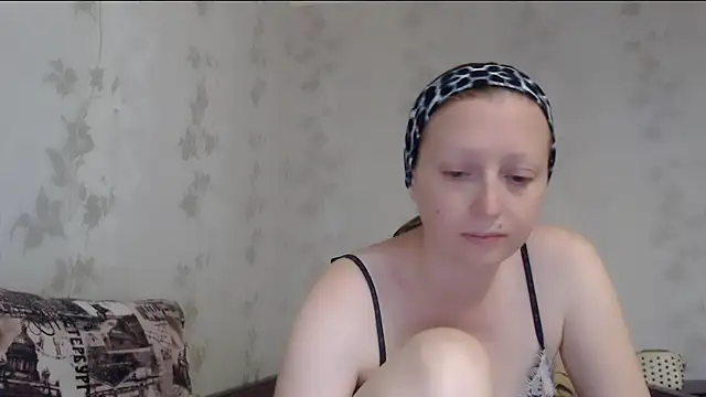 Foxyy Helen online show from 29, 6, 2026