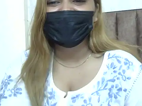 Snapshot of Sexyy_Sana chatting on 9, 7, 2026 Sexyy Sana online show from 9, 7, 2026