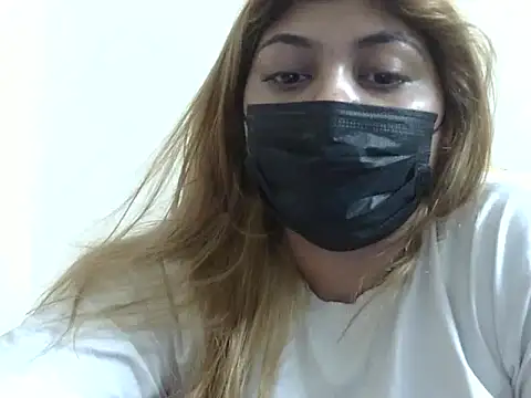 Snapshot of Sexyy_Sana chatting on 5, 7, 2026 Sexyy Sana online show from 5, 7, 2026