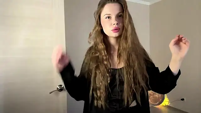 Snapshot of Monigue_Killian chatting on 23, 6, 2026 Monigue Killian online show from 23, 6, 2026