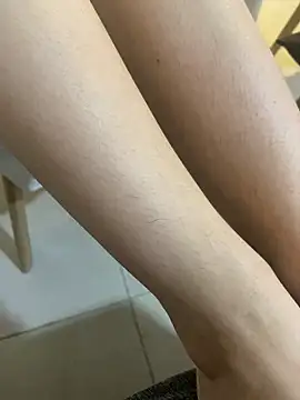 feetlilly online show from 22, 6, 2026