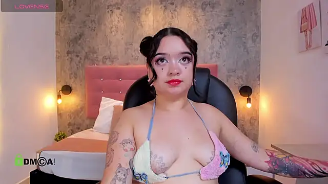 annyhills1 online show from 24, 6, 2026