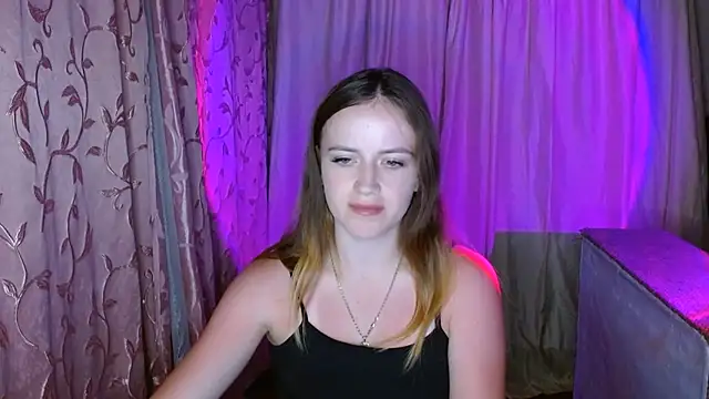 ElinaStar00 online show from 24, 6, 2026