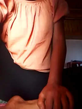 Snapshot of sena-cute chatting on 4, 7, 2026 sena-cute online show from 4, 7, 2026