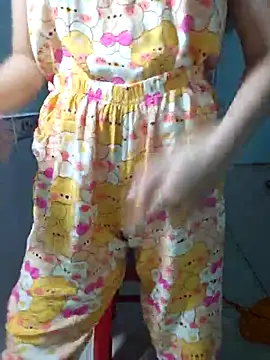 Snapshot of cherry_chjan chatting on 1, 8, 2026 cherry chjan online show from 1, 8, 2026