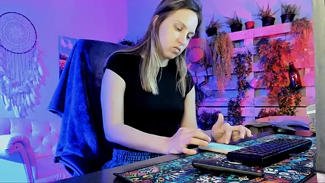 Snapshot of ErinWise chatting on 30, 6, 2026 ErinWise online show from 30, 6, 2026