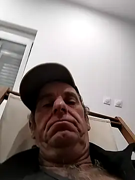 Snapshot of sebtin2411 chatting on 1, 7, 2026 sebtin2411 online show from 1, 7, 2026
