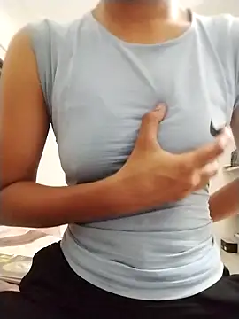 Snapshot of Tanvi_mishra9586 chatting on 30, 6, 2026 Tanvi mishra9586 online show from 30, 6, 2026