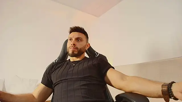 Snapshot of Mateo_Vega_ chatting on 24, 6, 2026 Mateo Vega online show from 24, 6, 2026
