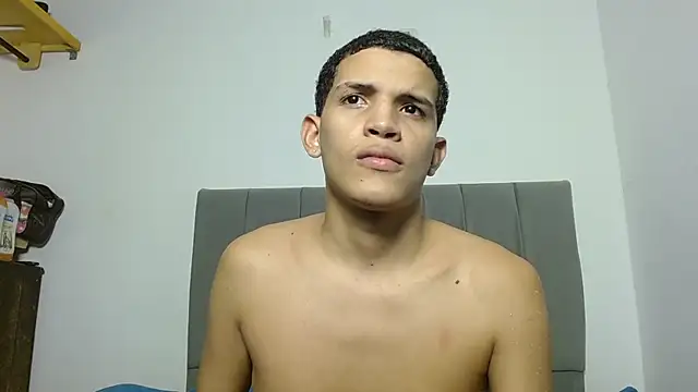 Jose And Daniel online show from 25, 7, 2026