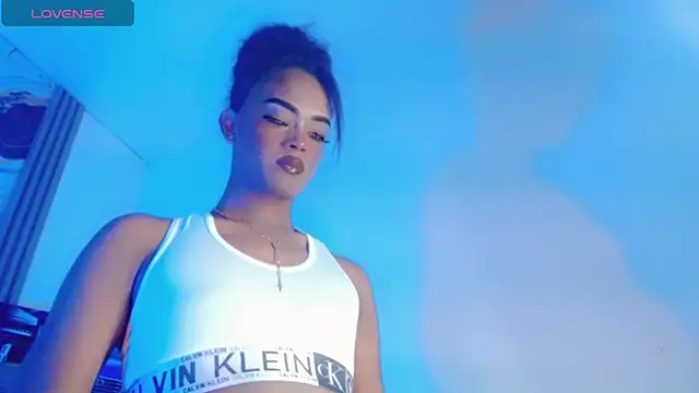 kiara gomez   online show from 30, 6, 2026