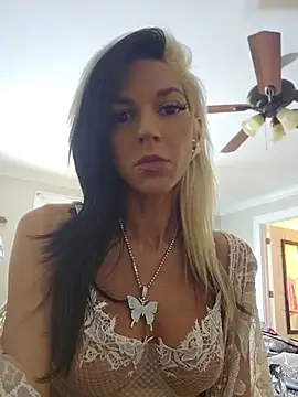 lil jiggly online show from 18, 7, 2026