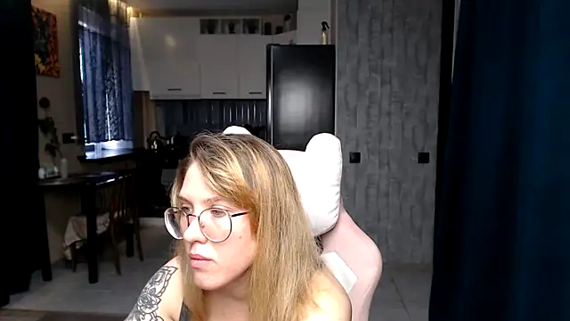 Reginasmilee online show from 26, 9, 2025