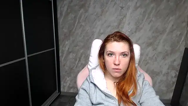 Reginasmilee online show from 8, 2, 2026