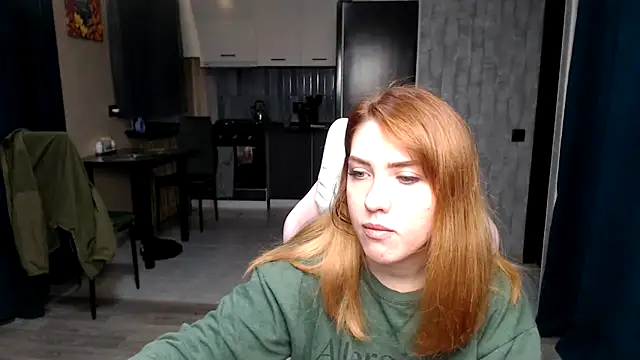 Reginasmilee online show from 2, 11, 2025