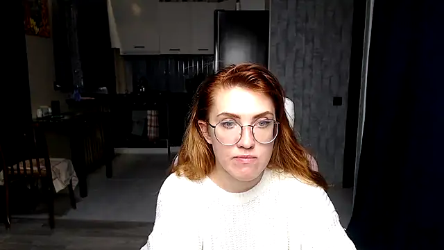 Reginasmilee online show from 18, 10, 2025