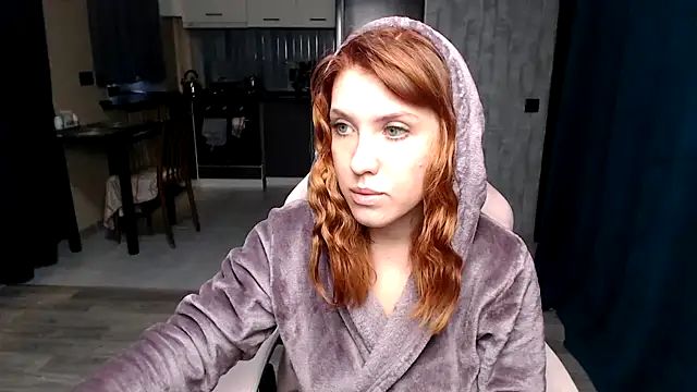 Reginasmilee online show from 2, 10, 2025