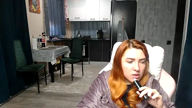 Reginasmilee online show from 25, 4, 2026