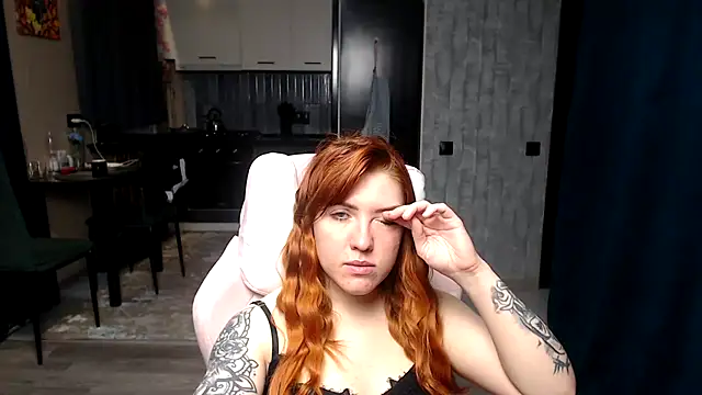 Reginasmilee online show from 2, 4, 2026