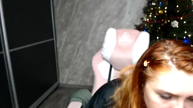 Reginasmilee online show from 20, 12, 2025