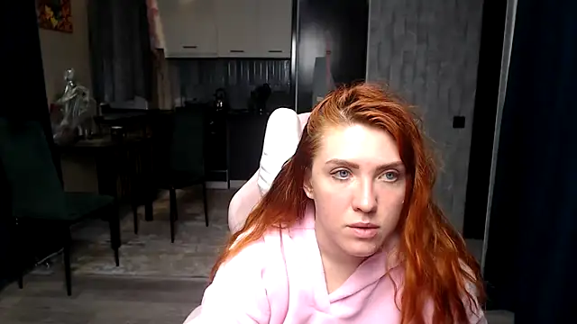 Reginasmilee online show from 8, 4, 2026