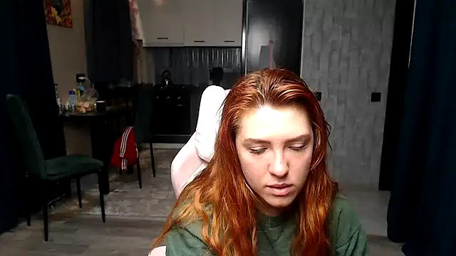 Reginasmilee online show from 9, 4, 2026