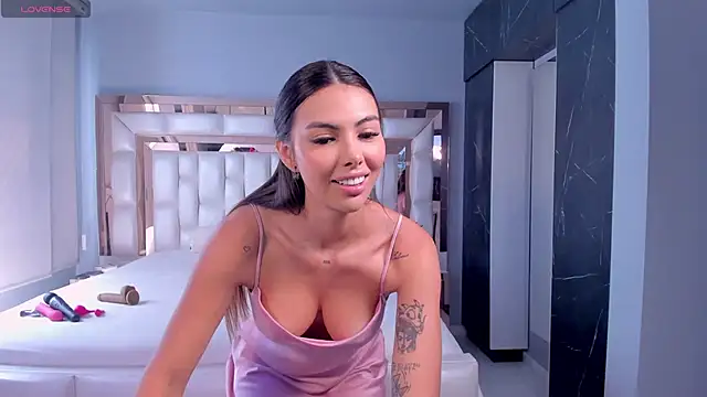 SarahPreston online show from 10, 1, 2025